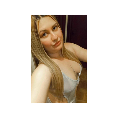 Tengo sitio discreto y me desplazo