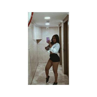 HERMOSA Y SENSUAL / SALIDAS