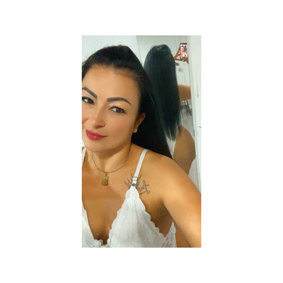 MADURA PUTA Y CALIENTE