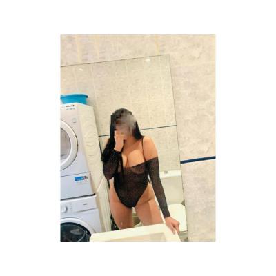 UNA CHICA DELICIOSA EN VALENCIA.