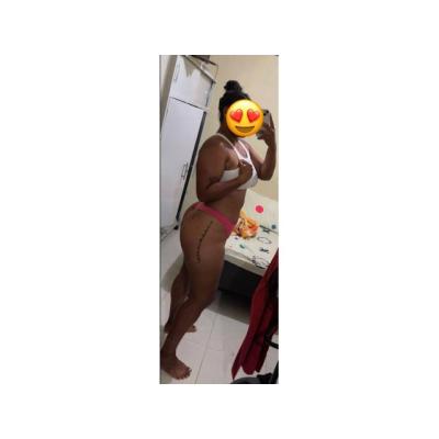 BOMBON MORENA JUGOSA Y ATREVIDA