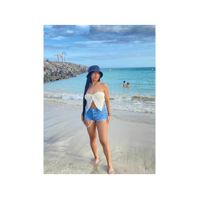 JOVENCITA CON CUERPO HERMOSO