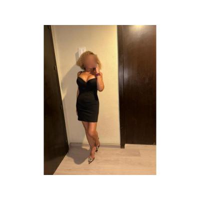 EVA ABUELITA MADURITA COLOMBIANA 68 AÑOS