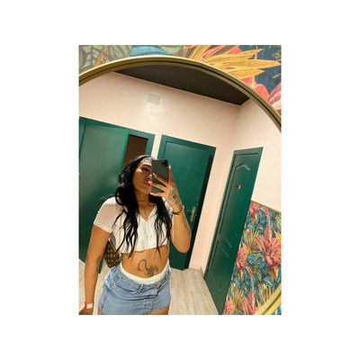 BUSCO UN AMANTE DISCRETO QUE ME COMPLAZCA