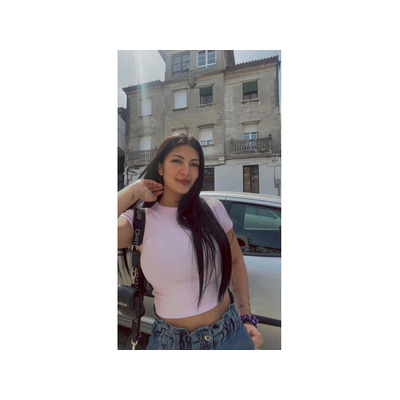 valeri una jovencita guapísima y juguetona