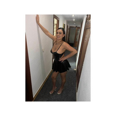 HERMOSA Y DIVERTIDA /SALIDAS