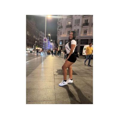 LATINA caliente y pasional