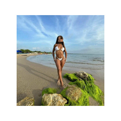 DULCE CHICA LATINA /SALIDAS