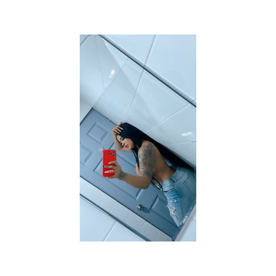 CON CARITA HERMOSA QUIERE PASALA BIEN