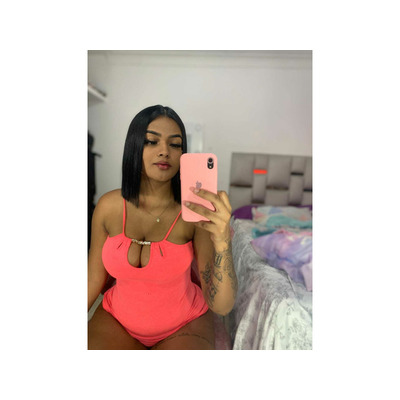 ESTUDIANTE CANCHONDA Y MUY FIESTERA