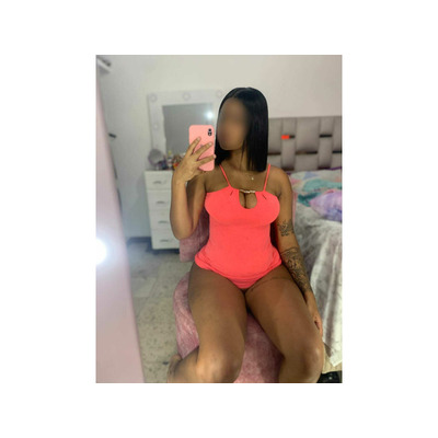 EXPERTA EN LA CAMA Y EN MAMADAS// HORA X 90€