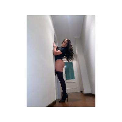 ANGELA TRANS MUY CANCHODA Y EXTROVERTIDA