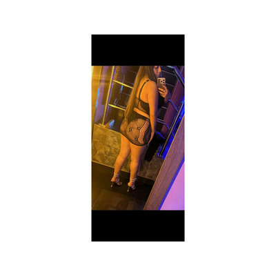 LATINA, ARDIENTE Y TRAVIESA