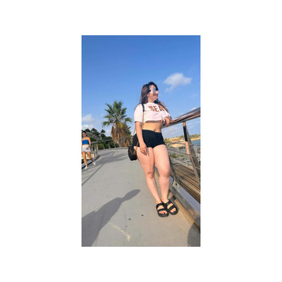 MJESTUOSA Y CANDENTE RUBIA