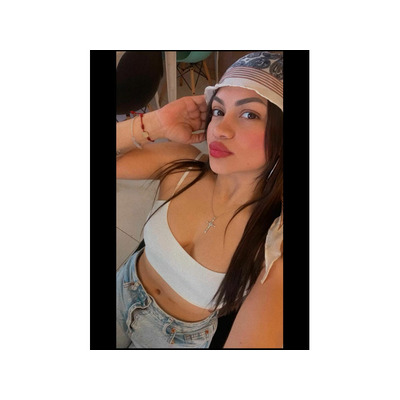 LUNA CHICA JUGUETONA. . SALIDAS