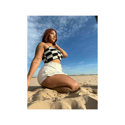 Greicy una hermosa joven fiestera