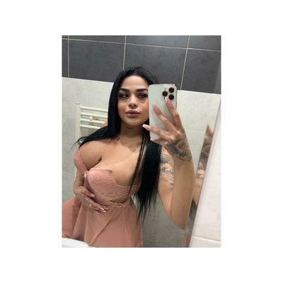 MOJADITA Y CON GANAS DE DISFRUTAR