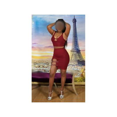 QUIERO UN MACHO FIESTERO