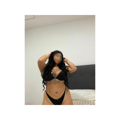 CARIÑOSA Y EXTROVERTIDA/SALIDAS