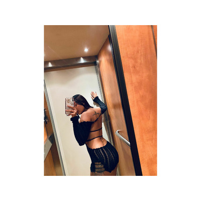 LATINA ALEGRE Y ATREVIDA