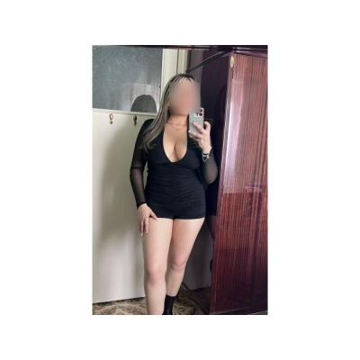 ALEXIA 30 AÑOS JOVEN COLOMBIANA TETONA CULONA