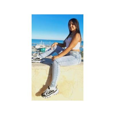 CATALINA LATINA GUAPA Y DIVERTIDA