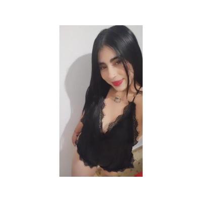 EXTROVERTIDA, SENSUAL Y ARDIENTE