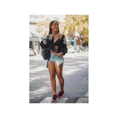 CACHONDA LATINA. . . SALIDAS