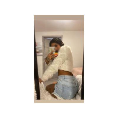 DELGADA Y APASIONADA. . . SALIDAS