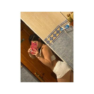 EXQUISITA Y SENSUAL JOVENCITA MUY TRAVIESA