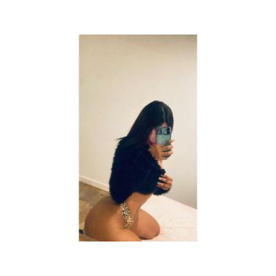 LATINA ARDIENTE CON GANAS DE MUCHO SEXO