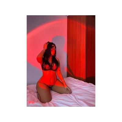 JOVENCITA CON GANAS DE JUGAR EN TU CARA