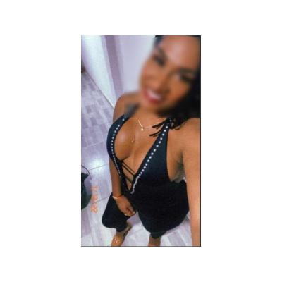 TU CHICA DE PIEL CANELITA. . . SALIDAS