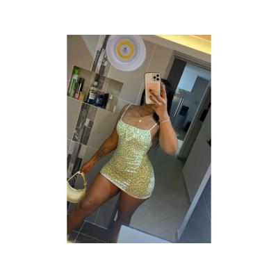 JOVEN LATINA ATREVIDA Y SEXY