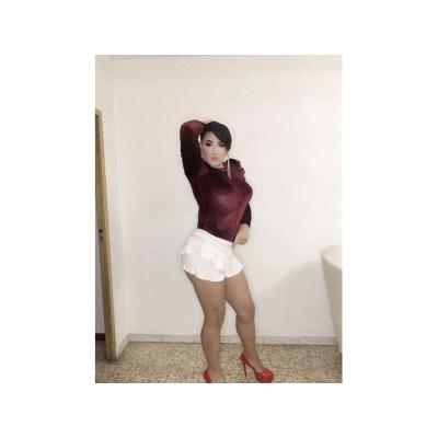 TRAVESTI MUY AMOROSA. . . SALIDAS