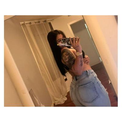 ARDIENTE JOVENCITA CON GANAS DE DIVERSION