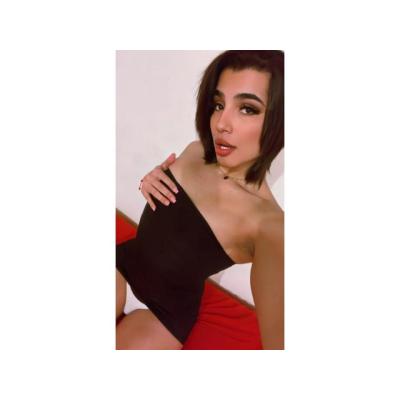 SOY UNA TRANS ESPERTA EN CHUPARTELA  A TOPE