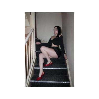 BRIANA BUEN CUERPO Y DISPUESTA A TODO