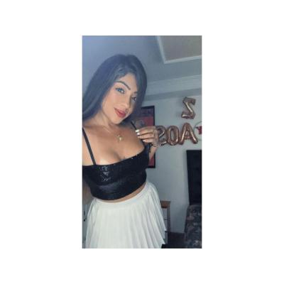 VEN A DISDRUTAR CON ESTA DIABLILLA