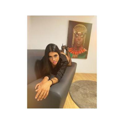 SOFIA TRANS DULCE Y SENSUAL /SALIDAS
