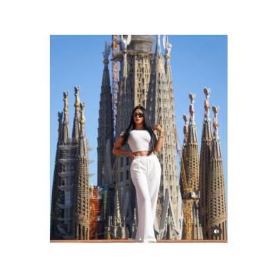 PRECIOSA Y ENCANTADORA EN TU ZONA