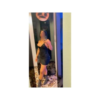 VEN QUIERO UNA NOCHE DE MUCHA FIESTA Y SEXO