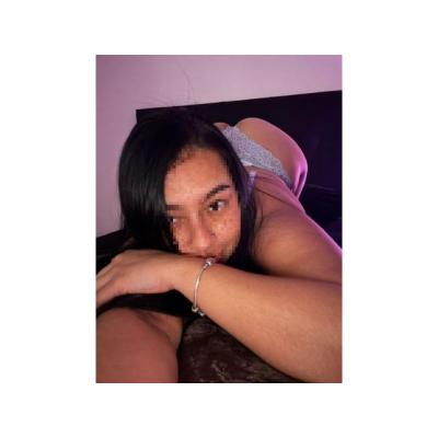 SOY DAHIANA SOY UNA LOBA EN LA CAMA