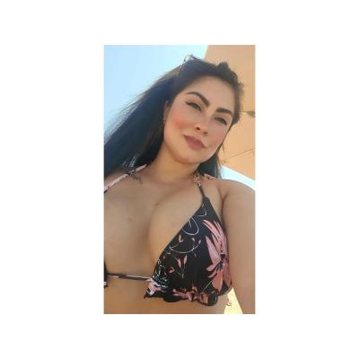 CALIENTE  Y PREPARADA PARA COMPLACERTE