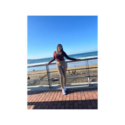 (I) BELLA LATINA BUSCA AMIGUITOS