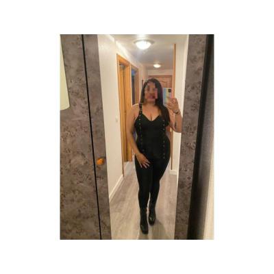 TENGO CASA SOLA …. . VEN POR MI