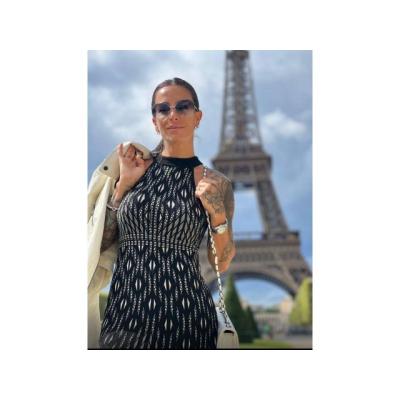 MUJER COMPLACIENTE EN BARCELONA