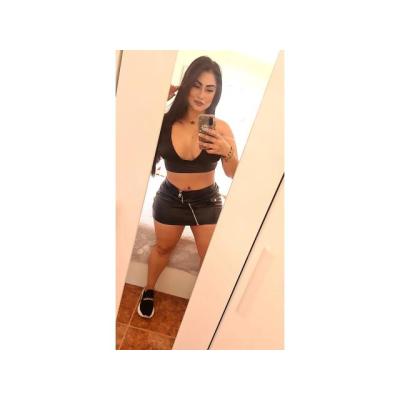 ATRACTIVA COLOMBIANA EN ELCHE