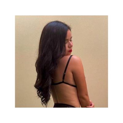 VEN Y ME ROMPES EL CULO