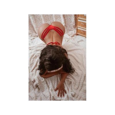 SENSUAL Y CACHONDA. . . SALIDAS
